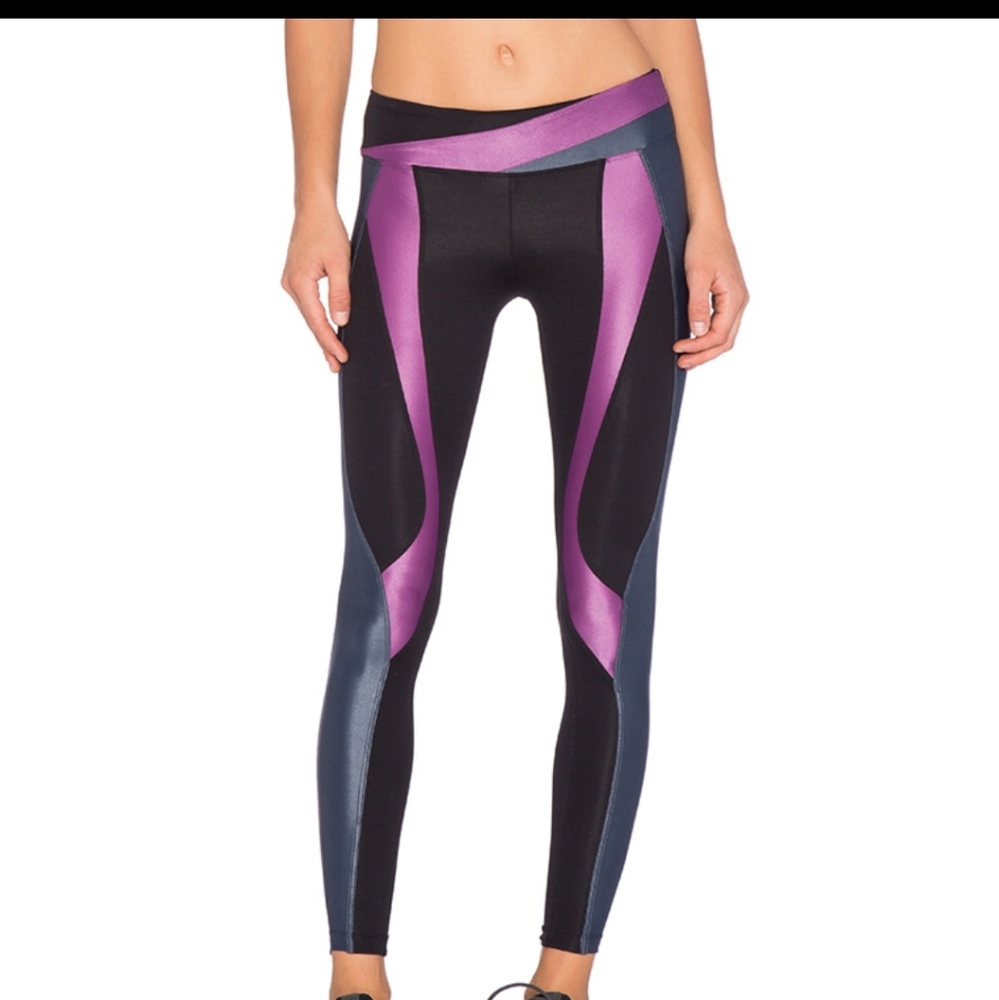 KORAL Jin Surge Full Length Legging Size Small.